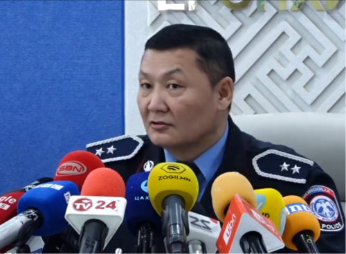 Сар шинийн өдрүүдэд хэрэг зөрчил буурч, иргэд замын хөдөлгөөнд соёлтой оролцлоо